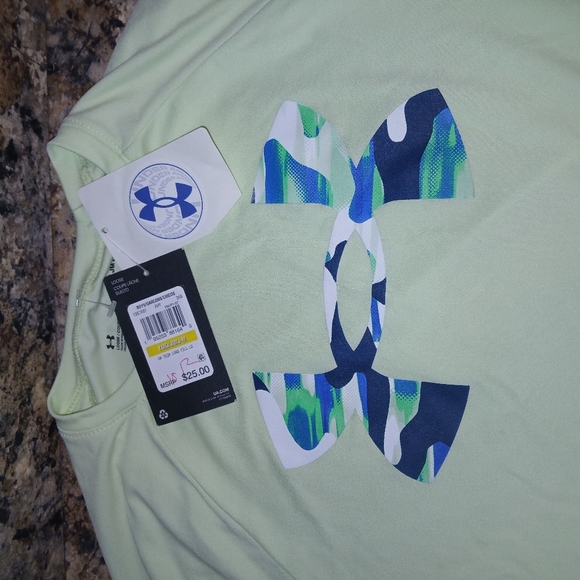Under Armour Light Green Long Sleeve Shirt Boys Medium New With Tags - Picture 6 of 6